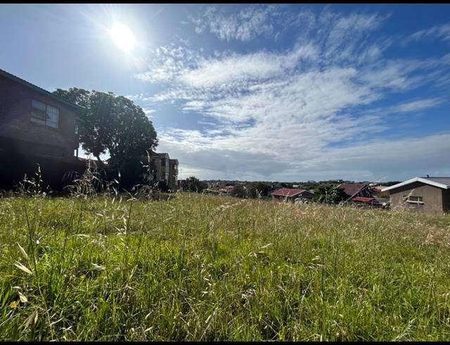 800M² VACANT LAND FOR SALE IN ASTON BAY